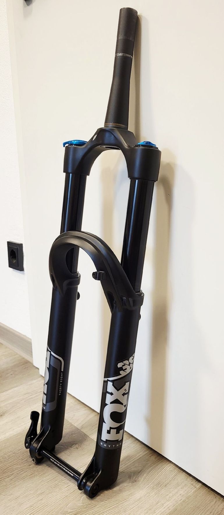 Used Fox 38 Fork 2025 bike — image 3 of 12