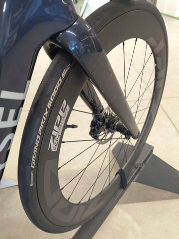Brugt Zipp 404 Firecrest Carbon Disc 2026 bike — billede 14 af 22
