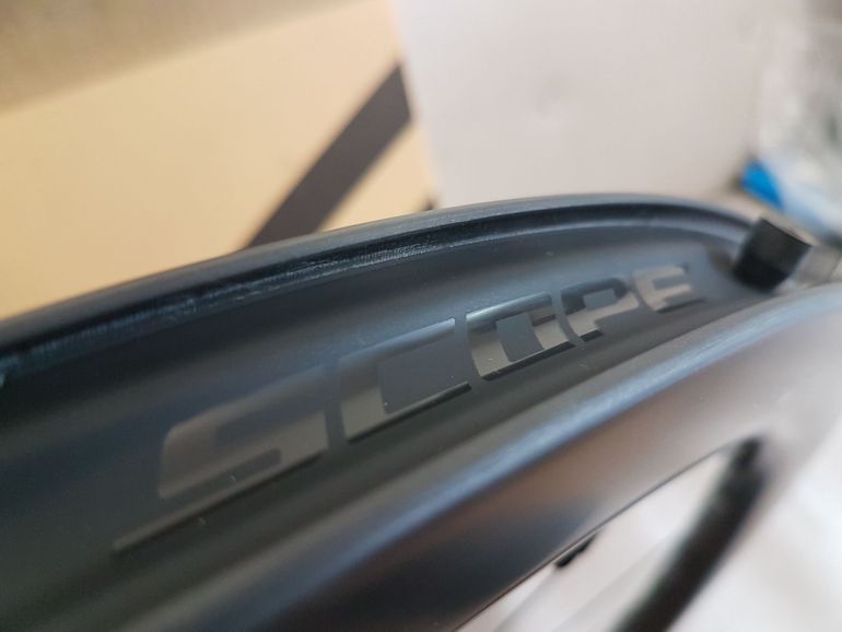 Used Scope R4.A AllRoad Carbon Clincher Disc 45 mm Tubeless Ready / Tubetype Shimano HG Black bike — image 12 of 25
