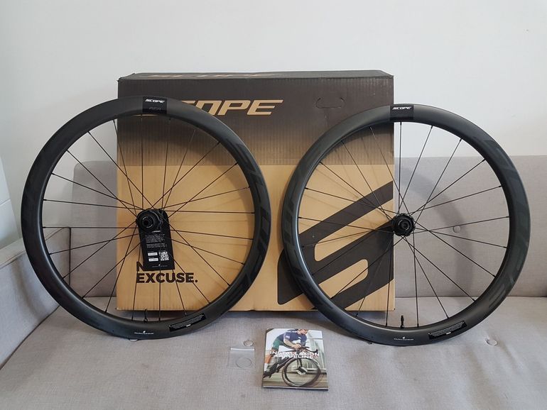Used Scope R4.A AllRoad Carbon Clincher Disc 45 mm Tubeless Ready / Tubetype Shimano HG Black bike — image 2 of 25