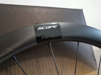 Used Scope R4.A AllRoad Carbon Clincher Disc 45 mm Tubeless Ready / Tubetype Shimano HG Black bike — image 3 of 25