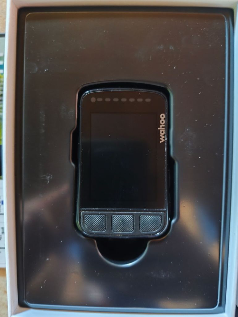 Used Wahoo ELEMNT BOLT v2 GPS Bike Computer 2025 bike — image 2 of 4