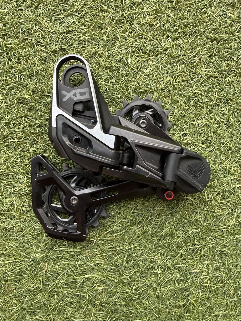 Used Sram XO T-Type Axs 12V 2026 bike — image 2 of 10