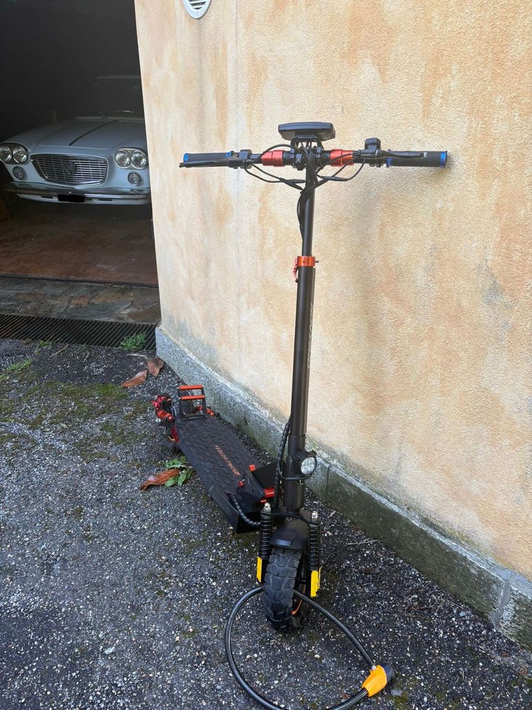 Used Ienyrid Monopattino Elettrico 2025 bike — image 1 of 16