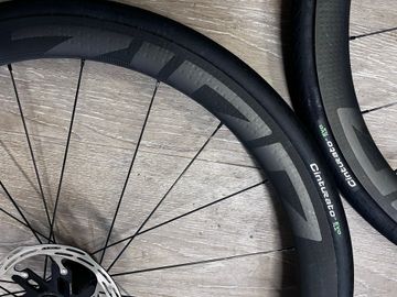 Brugt Zipp 303 SW Wheelset 2025 bike — billede 5 af 9