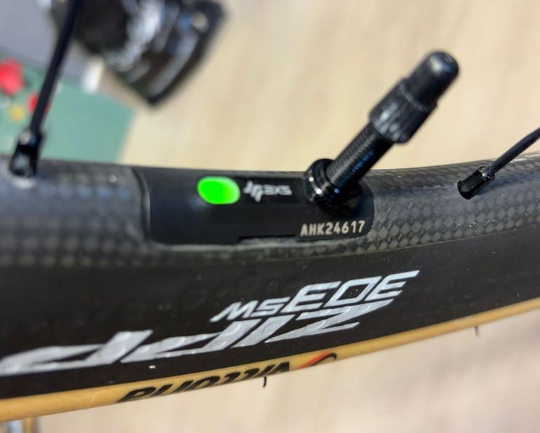 Zipp 303 SW Wheelset 2025 bike usato — immagine 4 di 13