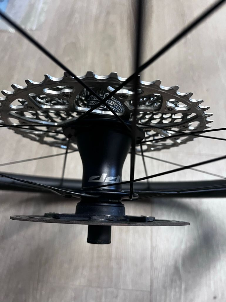 Used Zipp 303 SW Wheelset 2025 bike — image 9 of 9
