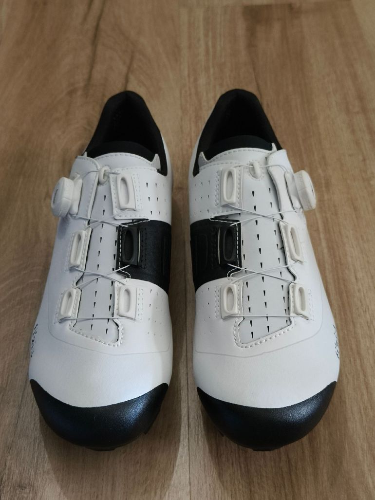 Used Fizik Sapatos de BTT Vento X3 Overcurve 2025 bike — image 3 of 9
