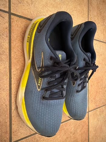 Used Brooks glycerin gts 21 bike — image 3 of 5