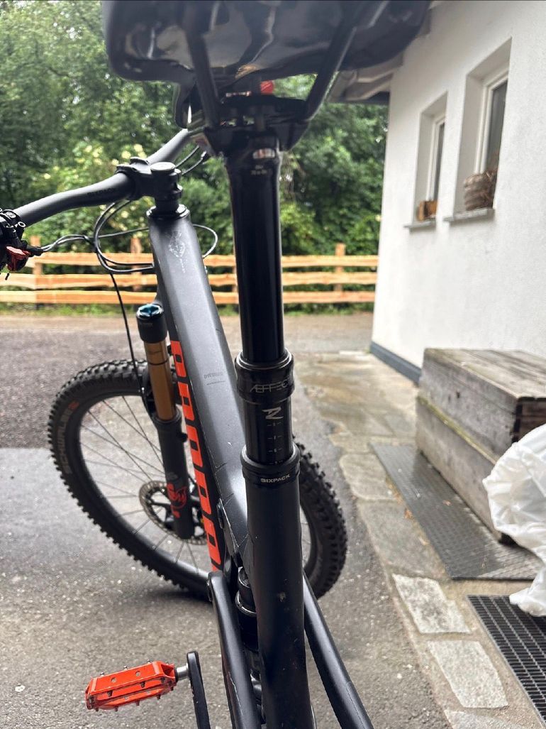 Race Face Aeffect R Dropper Post 2025 bike de segunda mano — imagen 2 de 2