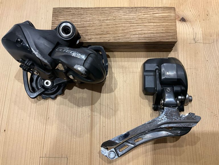 Used Shimano Ultegra Di2 RD-6770-SS bike — image 1 of 2