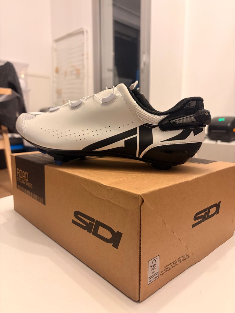 Used Sidi Shot 2S 2025 bike — image 2 of 5