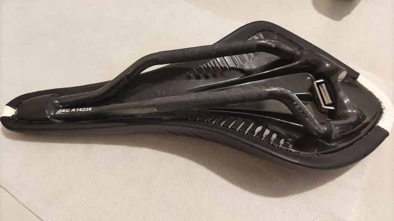 Used Fizik Arione CX Carbon bike — image 2 of 3