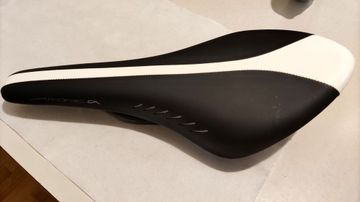 Used Fizik Arione CX Carbon Saddles & Seatposts