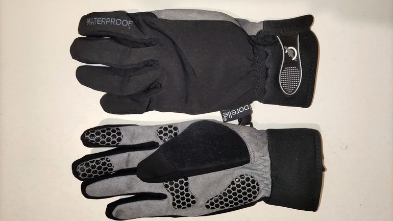 Used Porelle Winter Gloves Waterproof bike — image 1 of 2