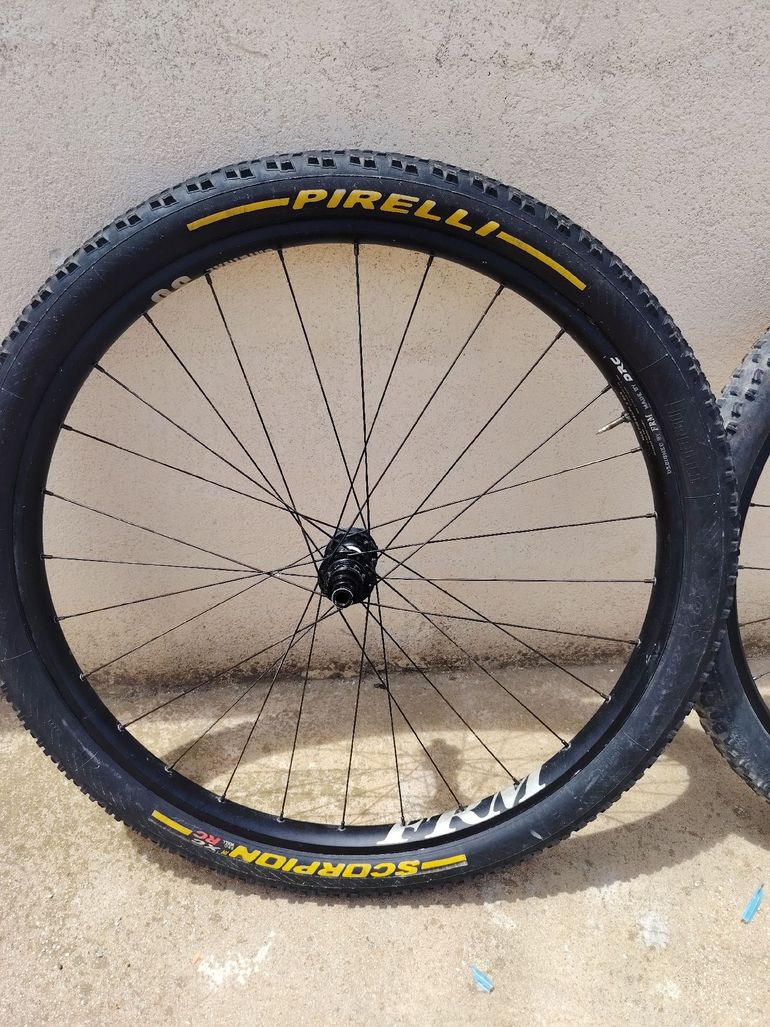 Used Frm Wheelset bike — image 4 of 4