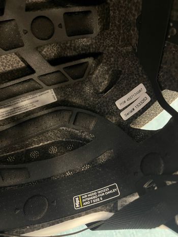 Used Oakley ARO7 MIPS Helmet 2025 bike — image 5 of 5