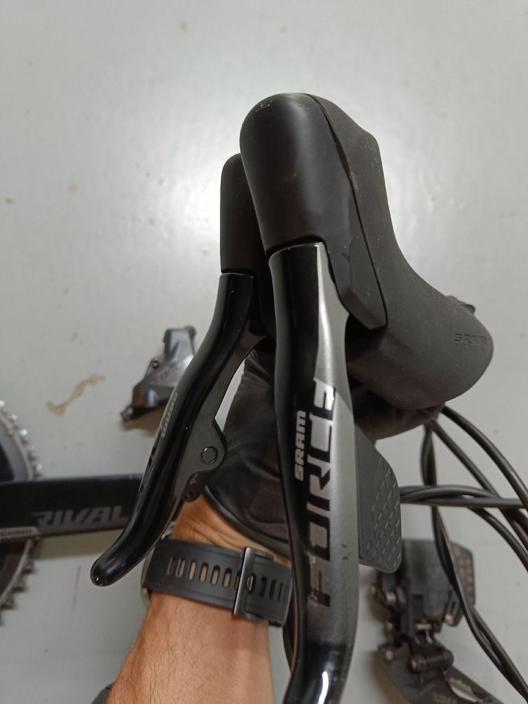 Used Sram Force Etap 2x12v 2021 bike — image 6 of 7