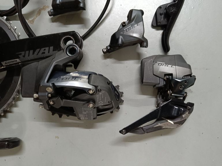 Used Sram Force Etap 2x12v 2021 bike — image 2 of 7