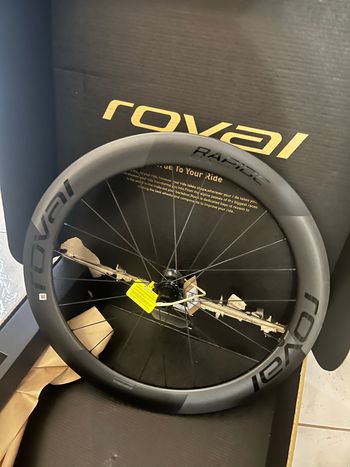 Used Roval Rapide CLX II 700c Tubeless Wheelset 2025 bike — image 5 of 5