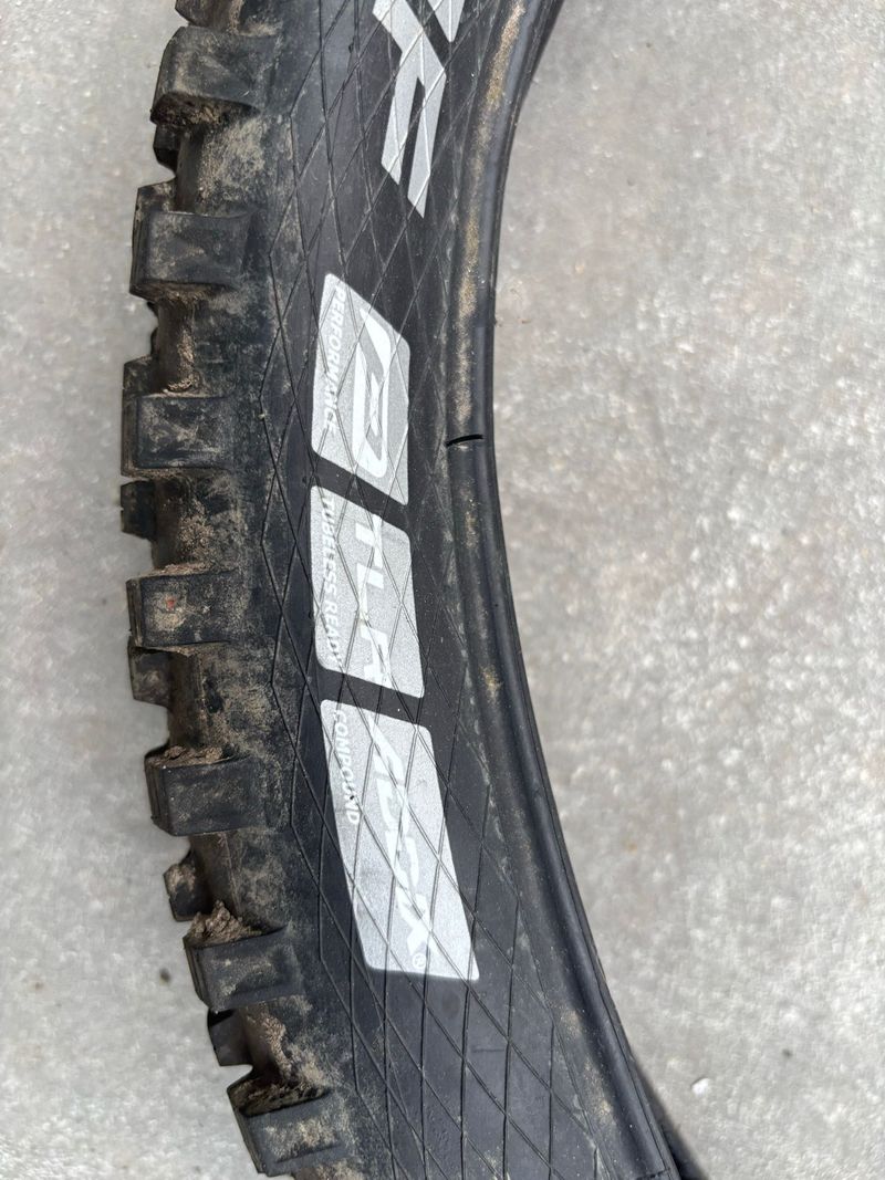 Brugt Schwalbe MTB Tyre 24 inch 2025 bike — billede 3 af 5
