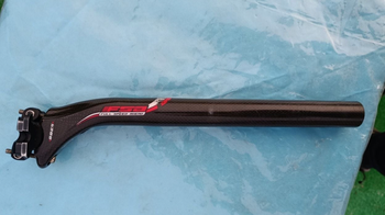 Used Fsa K-Force Carbon Seatpost 31.6 mm bike — image 2 of 4