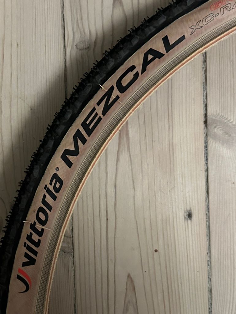 Used Vittoria Mezcal XC Race G 2 2.1 2025 bike — image 1 of 3