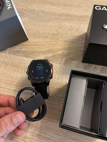 Used Garmin Fenix 8 GPS Watch bike — image 4 of 4