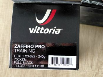 Used Vittoria Zaffiro bike — image 4 of 6