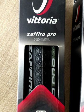 Used Vittoria Zaffiro bike — image 2 of 6