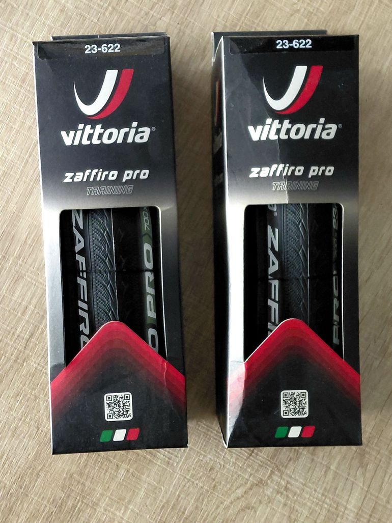 Used Vittoria Zaffiro bike — image 1 of 6