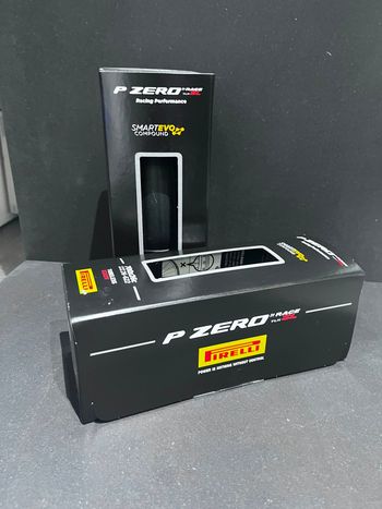 Used Pirelli P ZERO™ Race SL TLR 26-622 2025 bike