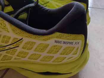 Used Mizuno Wave Skyrise 5 Uomo Taglia 43 bike — image 2 of 6