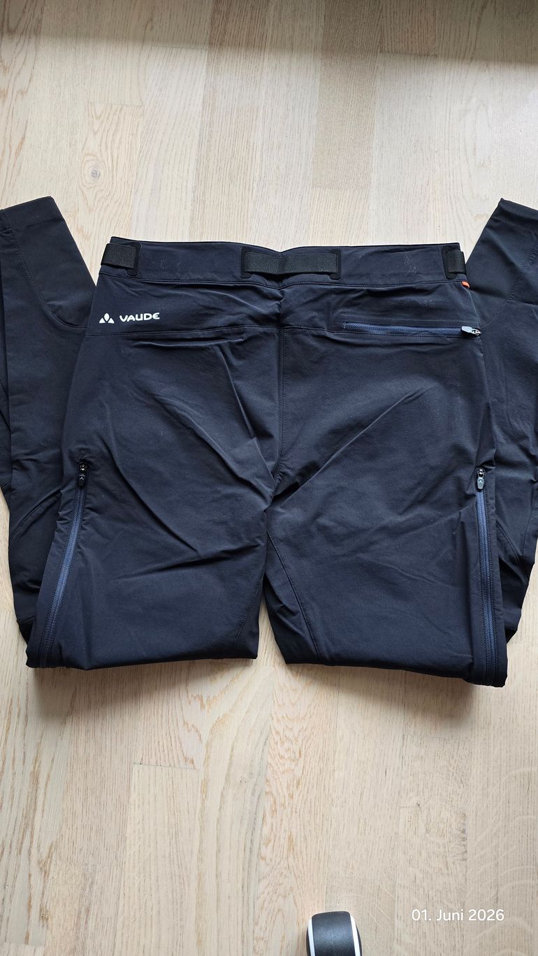 Used Vaude Me Badile Pants II Größe 48/S bike — image 2 of 3