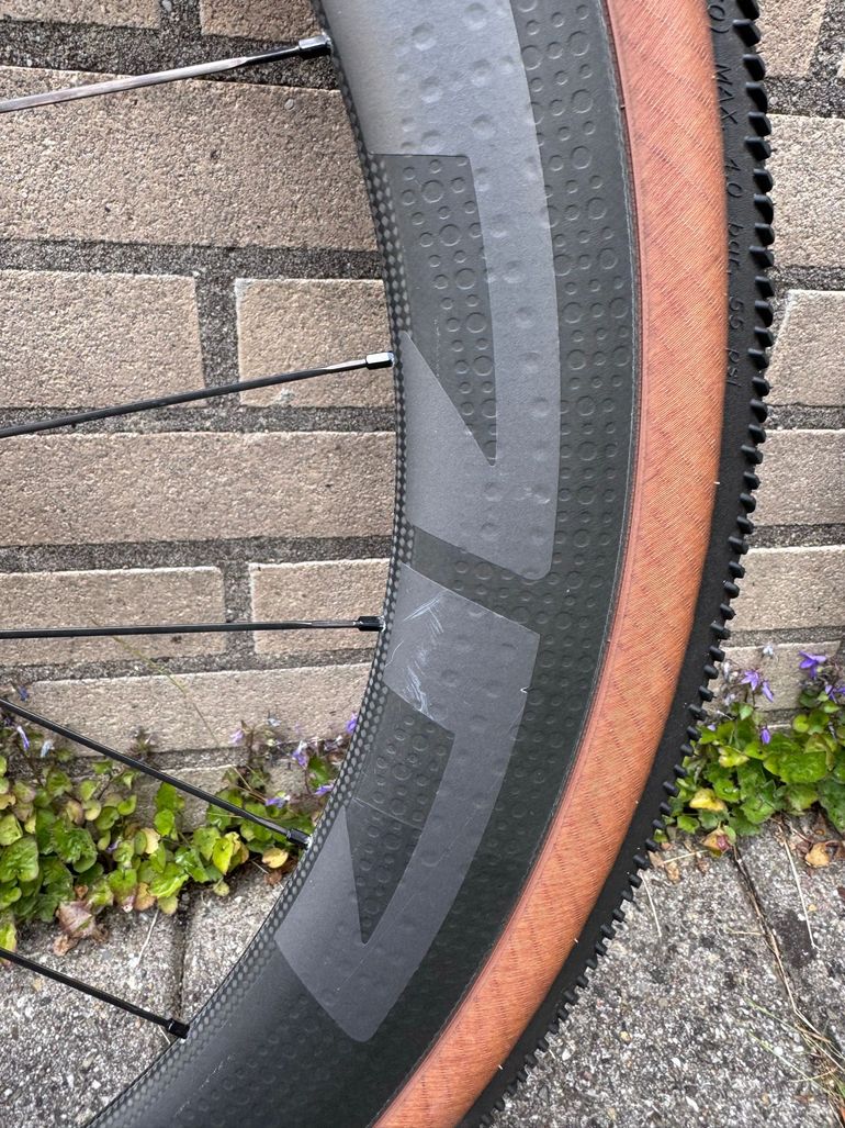 Used Zipp 303 XPLR SW 2025 bike — image 6 of 8