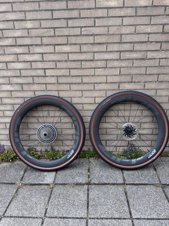 Used Zipp 303 XPLR SW 2025 bike — image 2 of 8