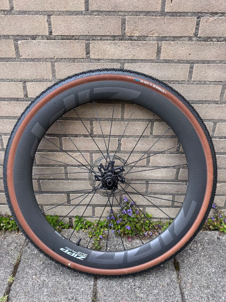Used Zipp 303 XPLR SW 2025 bike — image 8 of 8