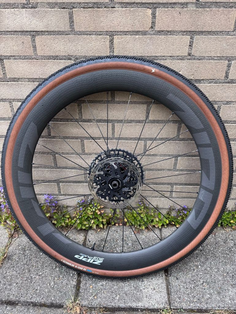 Used Zipp 303 XPLR SW 2025 bike — image 5 of 8