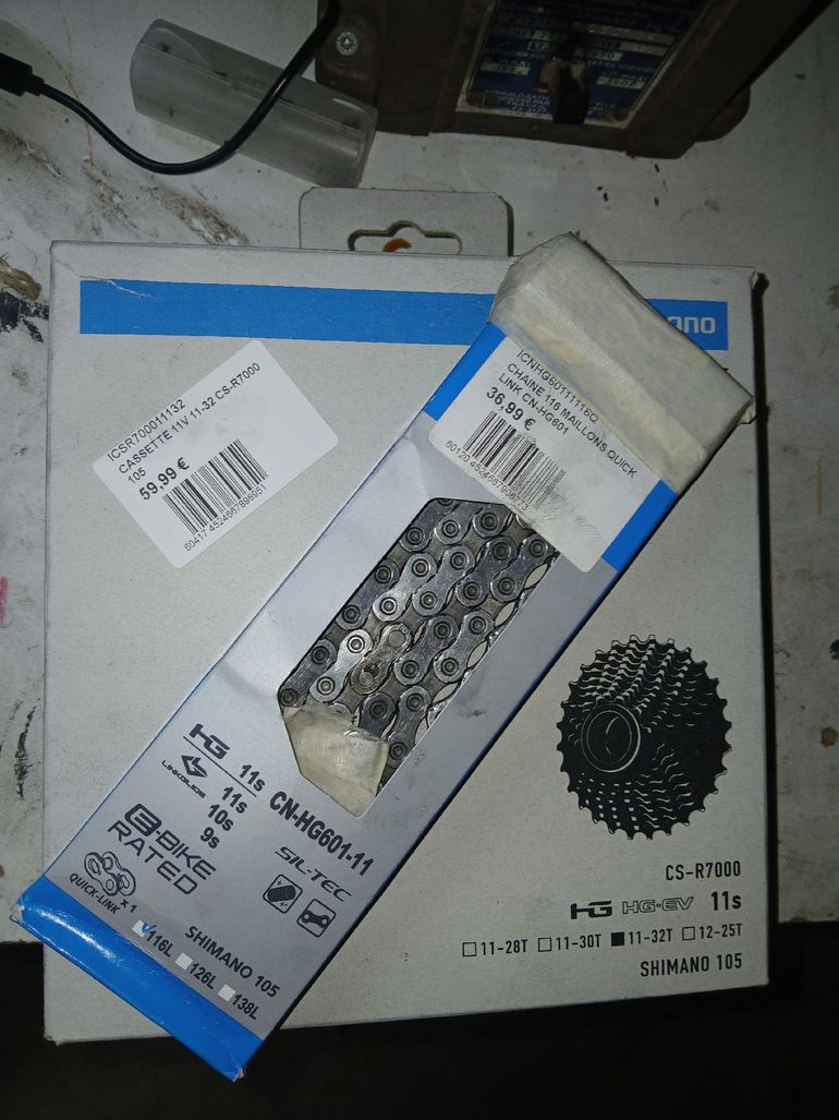 Used Shimano CS-R7000 105 2026 bike — image 13 of 13