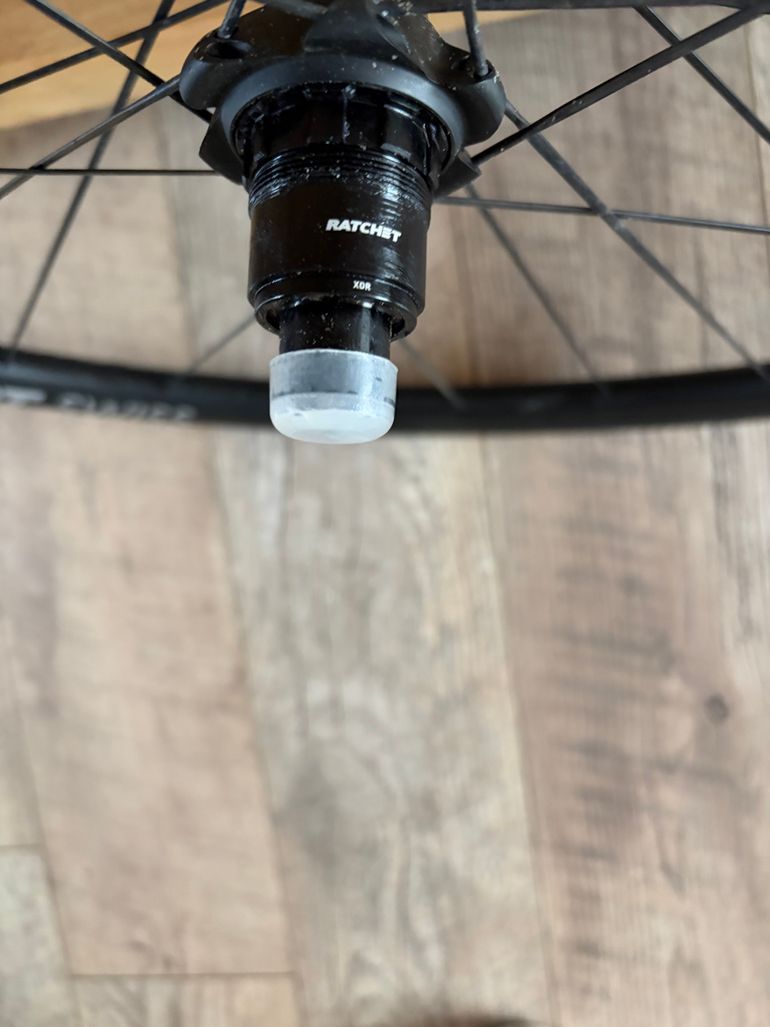 Used Dt Swiss G 1800 SPLINE db 25 12/142 mm Shimano 2025 bike — image 3 of 3