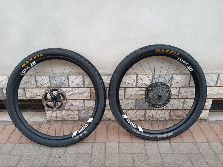 Used Dt Swiss XRC 1200 Wheelset bike — image 1 of 2