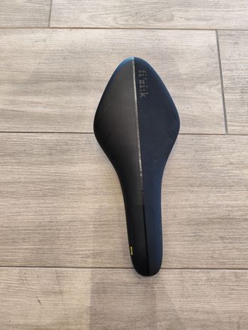 Used Fizik Arione 00 Carbon 2025 bike — image 2 of 5