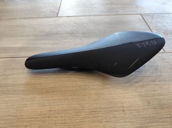 Used Fizik Arione 00 Carbon 2025 bike — image 3 of 5