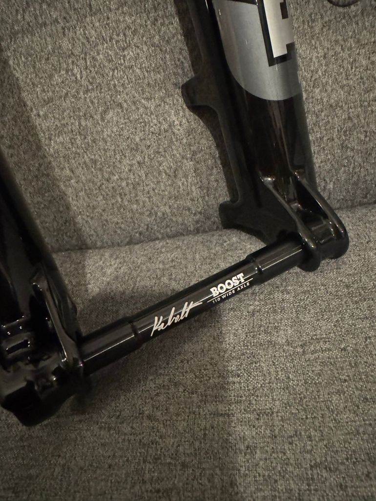Used Fox 36 Fork 29" 160mm 2022 bike — image 4 of 13