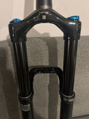 Used Fox 36 Fork 29" 160mm 2022 bike — image 7 of 13