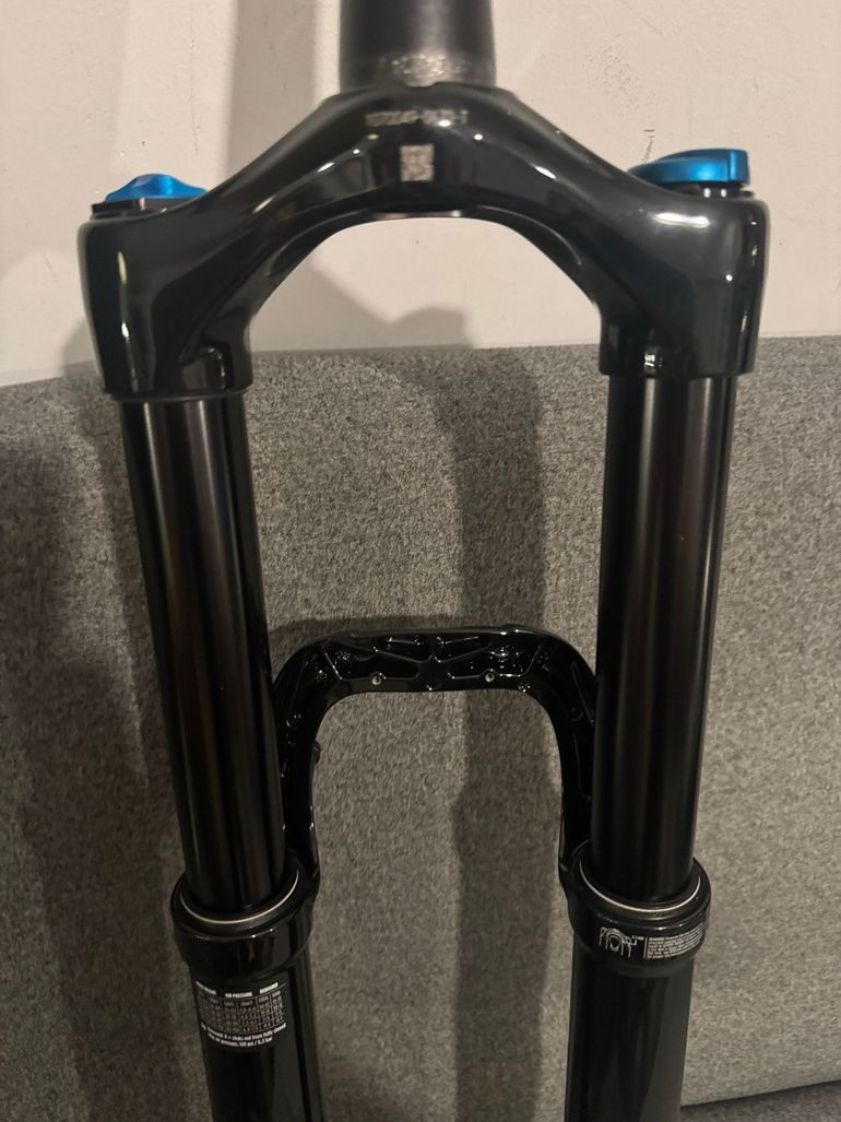 Used Fox 36 Fork 29" 160mm 2022 bike — image 7 of 13