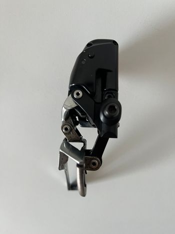 Used Sram Red Etap 11v bike — image 4 of 7