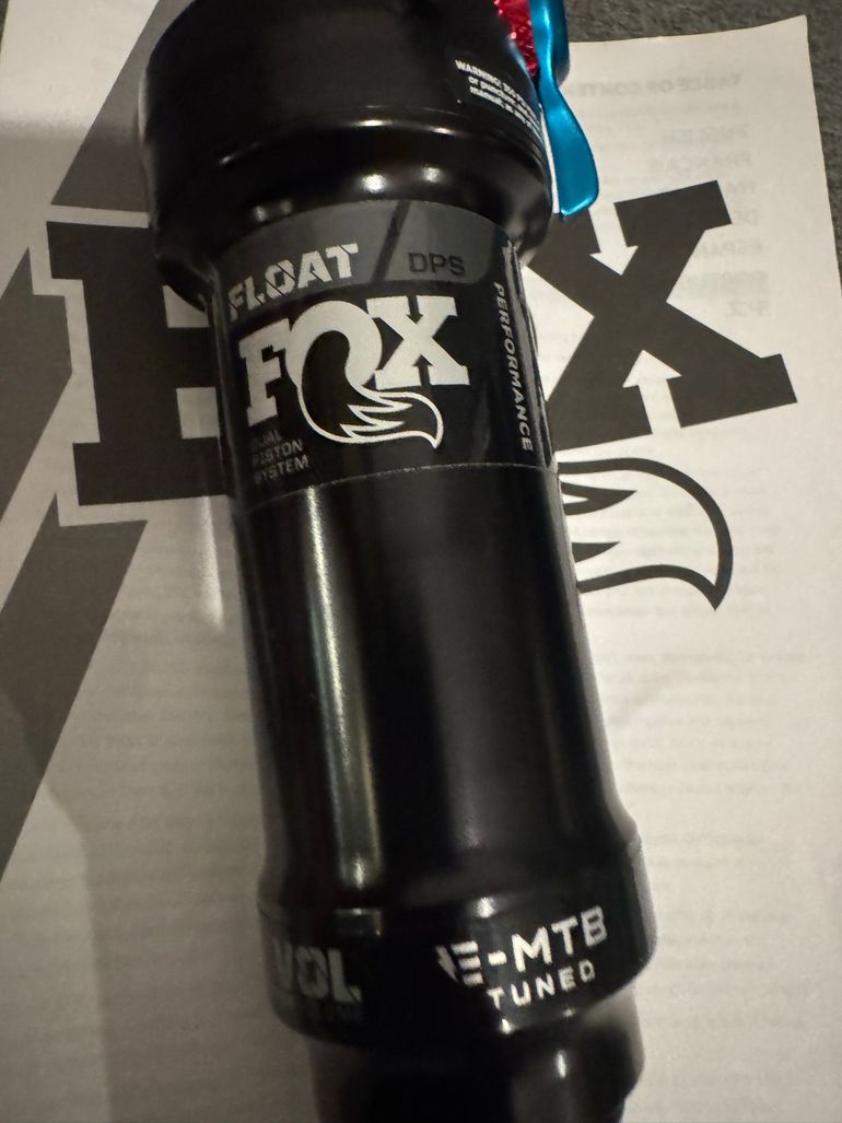Used Fox Float Performance 210x55 2022 bike — image 3 of 7