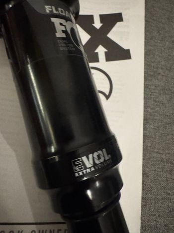 Used Fox Float Performance 210x55 2022 bike — image 4 of 7