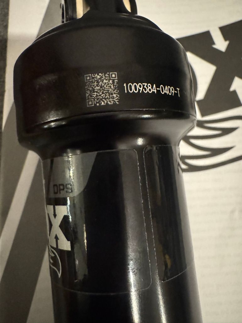 Used Fox Float Performance 210x55 2022 bike — image 6 of 7